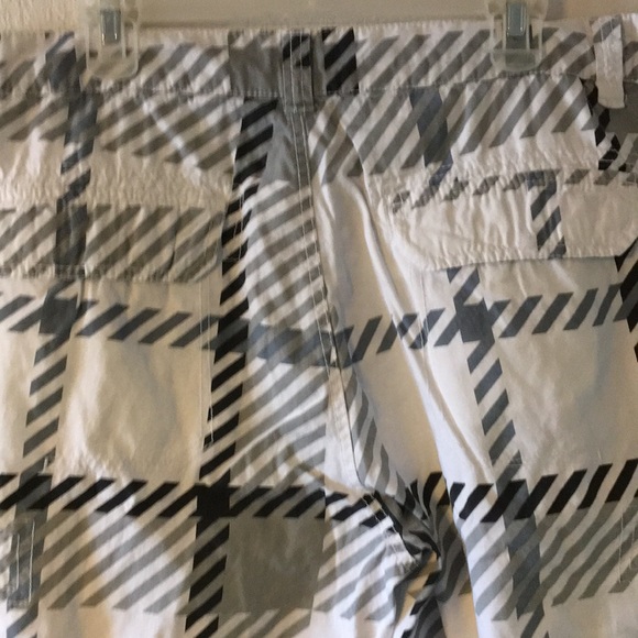 Machine cargo shorts. - Picture 5 of 5